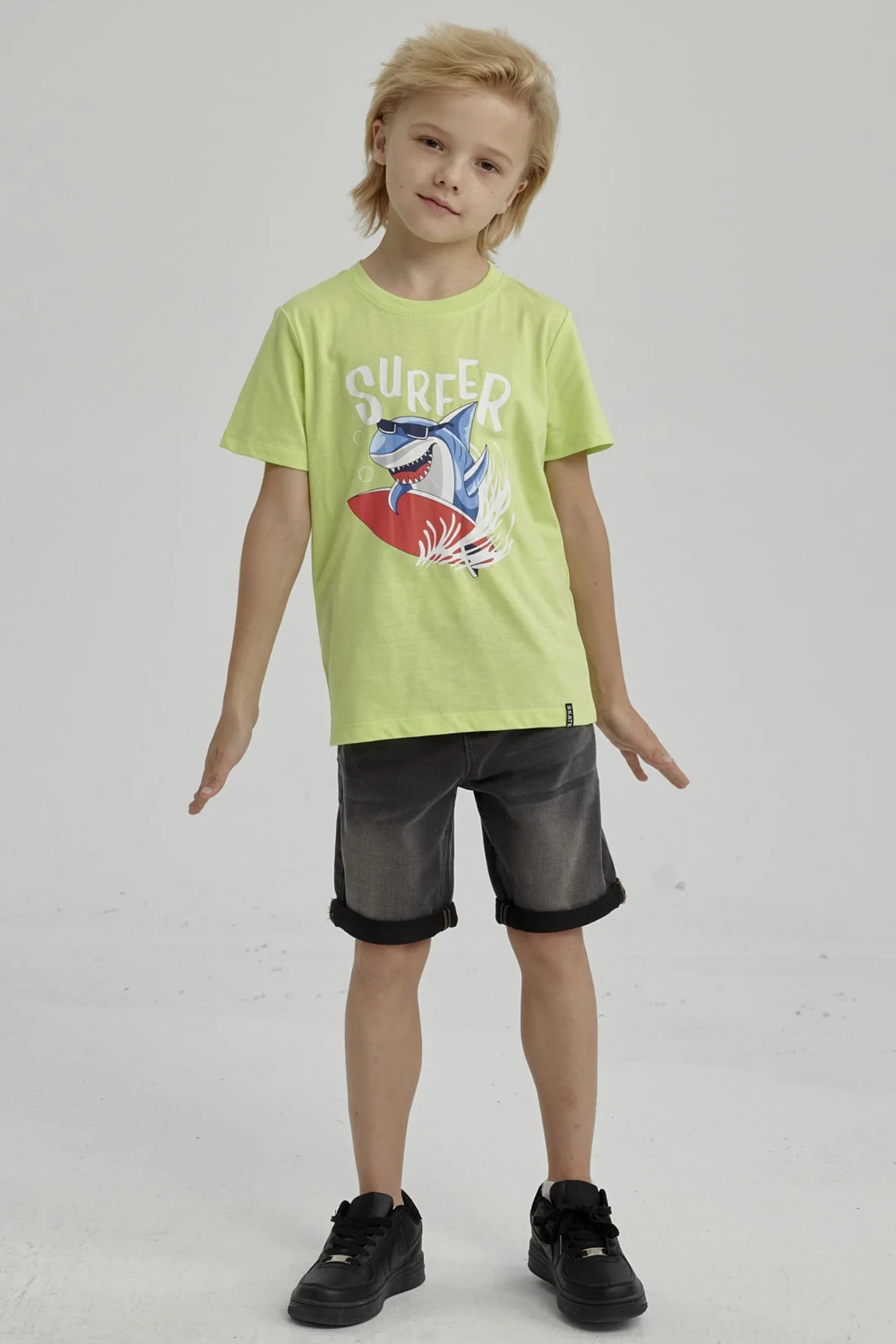 Polera Niño Básica Estampada Verde - Image 4