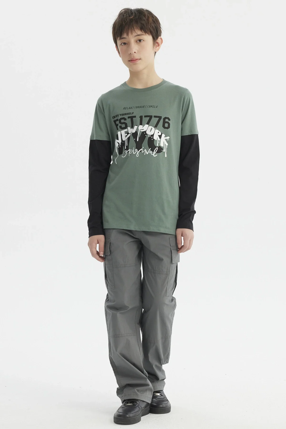 Polera Niño Básica Print Verde Oscuro - Image 4