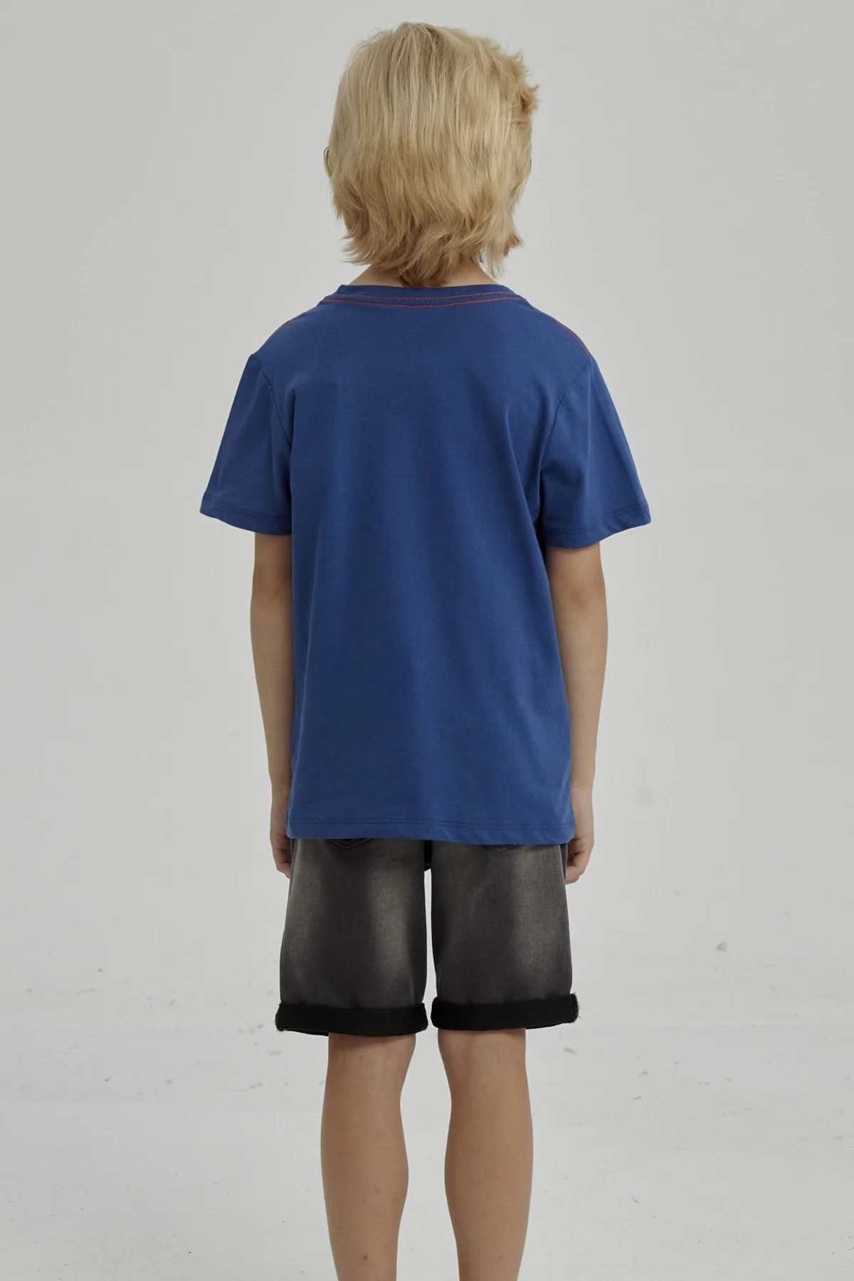 Polera Niño Bolsillo Print Azul - Image 3