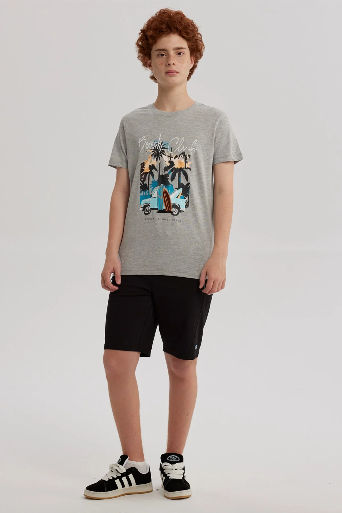 Polera Niño Bordado Gris Melange - Image 4