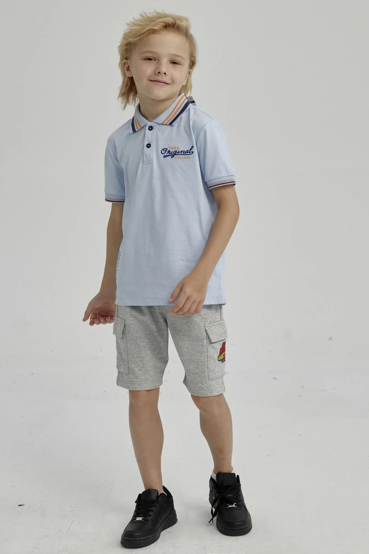 Polera Niño Piqué Con Parche Celeste - Image 4