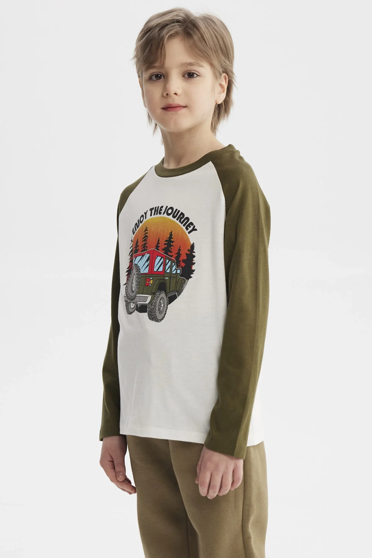Polera Niño Print Adventure Crudo - Image 2