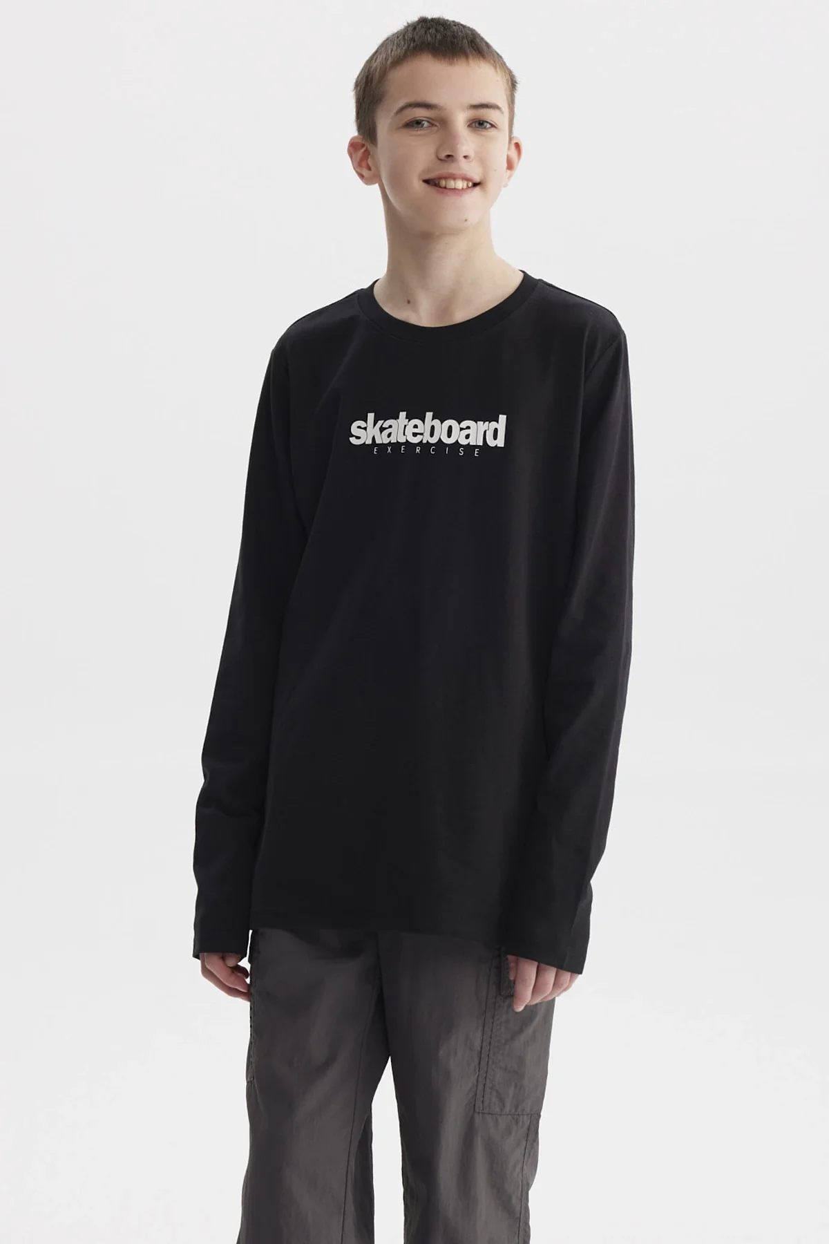 Polera Niño Print Negro - Image 3