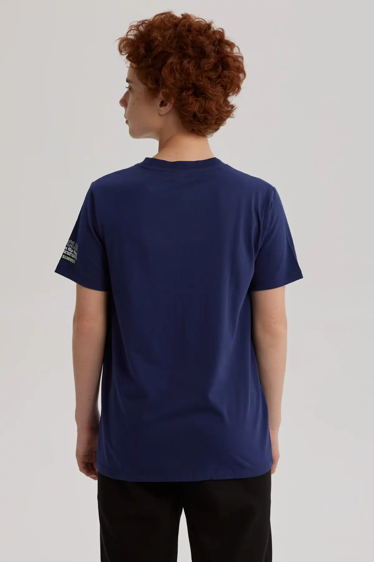 Polera Niño Print Posicional Azul Oscuro - Image 3