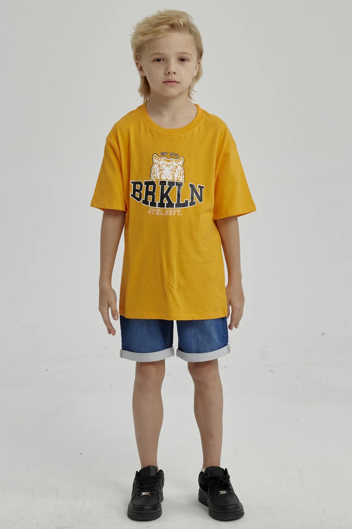 Polera Niño Print Posicional Naranjo - Image 4