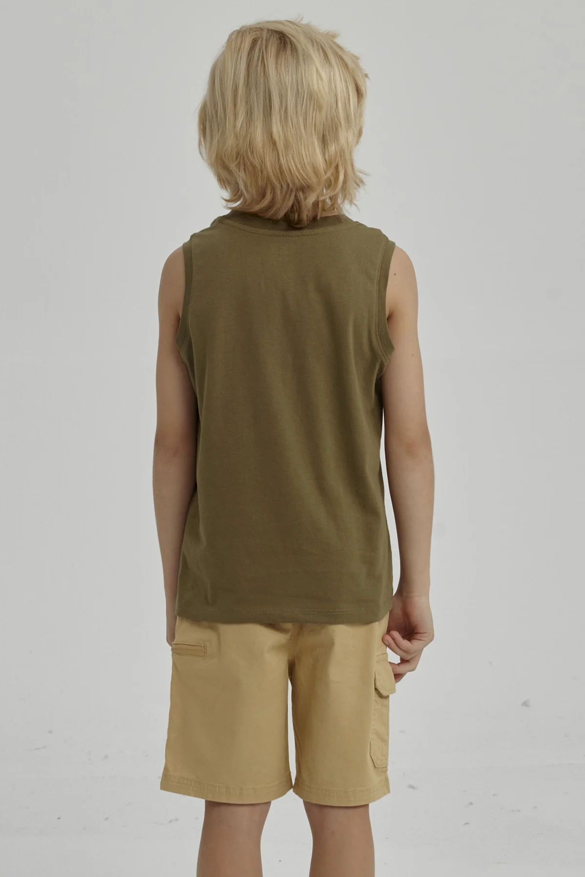 Polera Niño Print Verde Militar - Image 3
