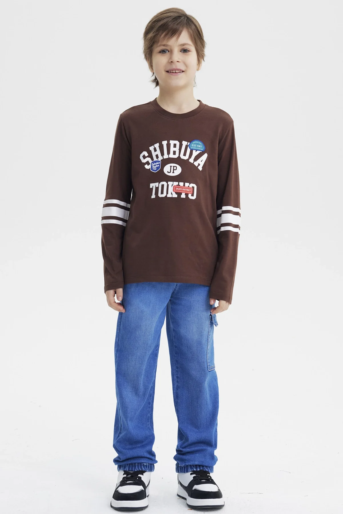 Polera Niño Slim Café - Image 4