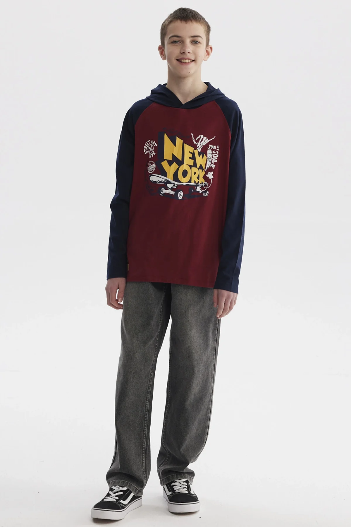 Polera Niño Teen Bicolor Burdeo - Image 4