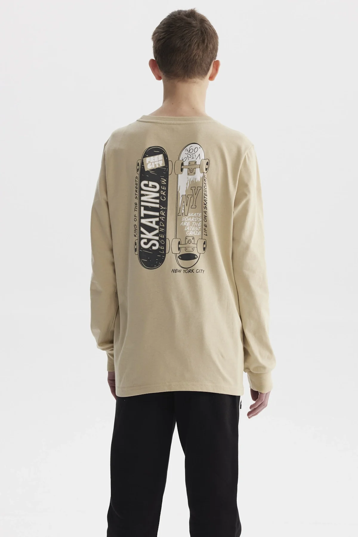 Polera Niño Teen Print Con Puño Beige - Image 3