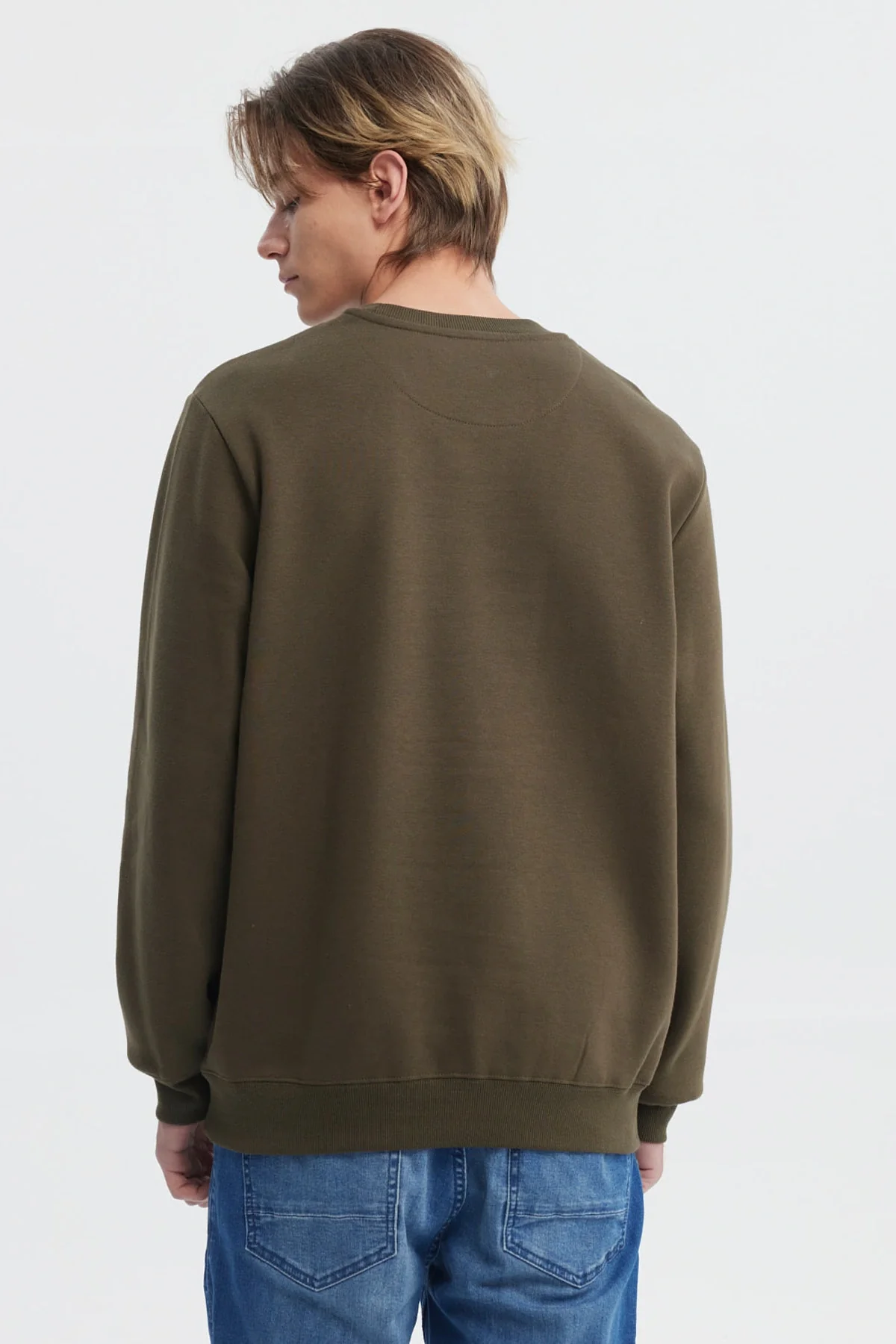 Polerón Hombre Básico Verde Olivo - Image 3
