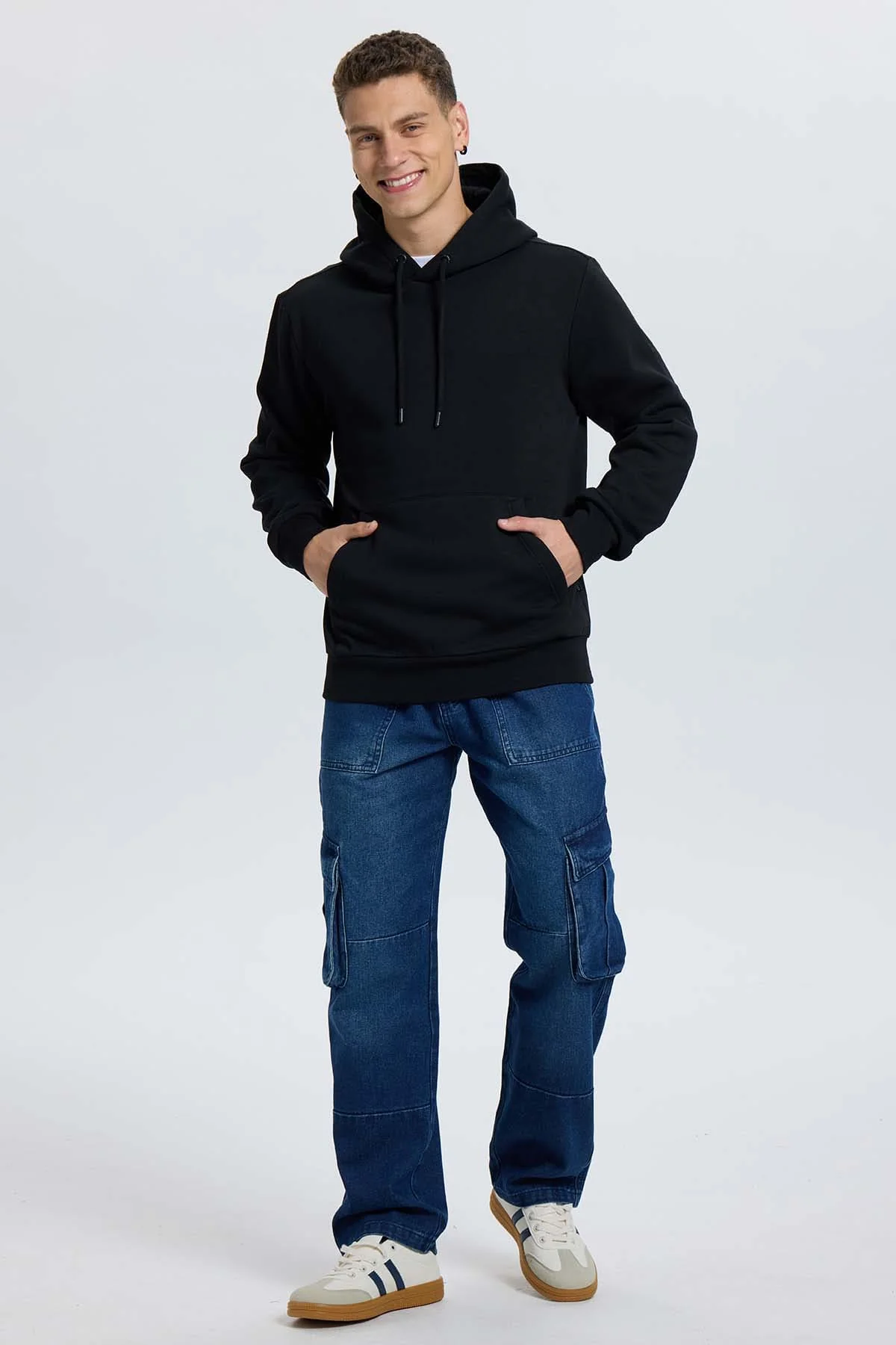 Polerón Hombre Hoodie Negro - Image 4