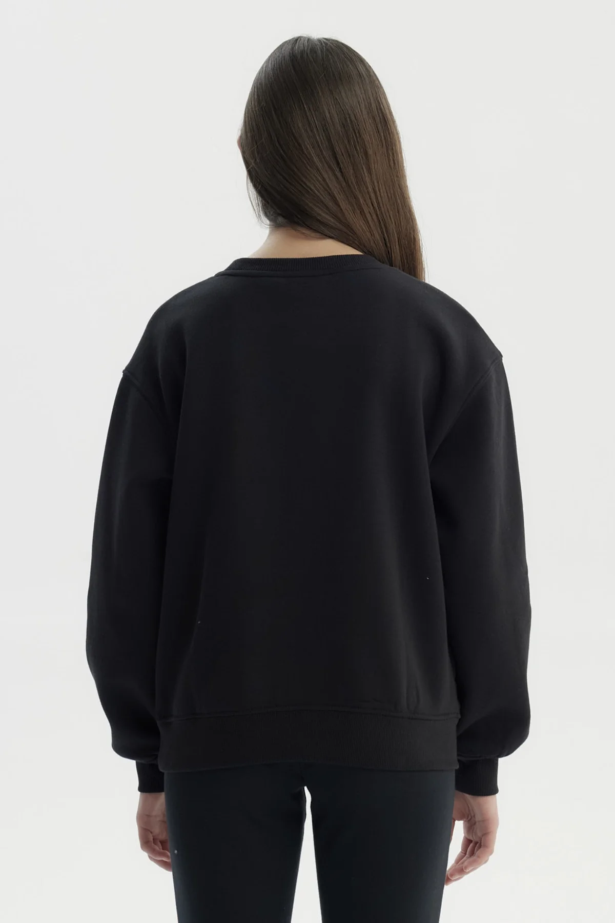 Polerón Niña Slim Negro - Image 3