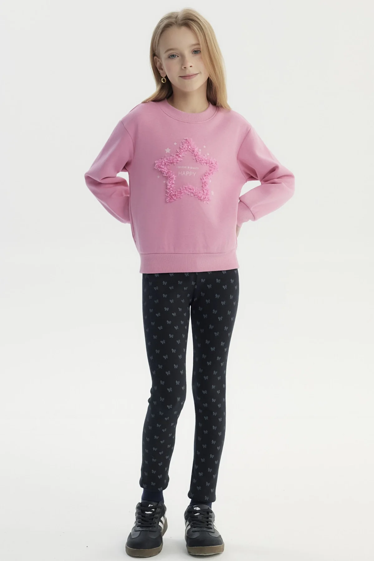 Polerón Niña Slim Rosado - Image 4