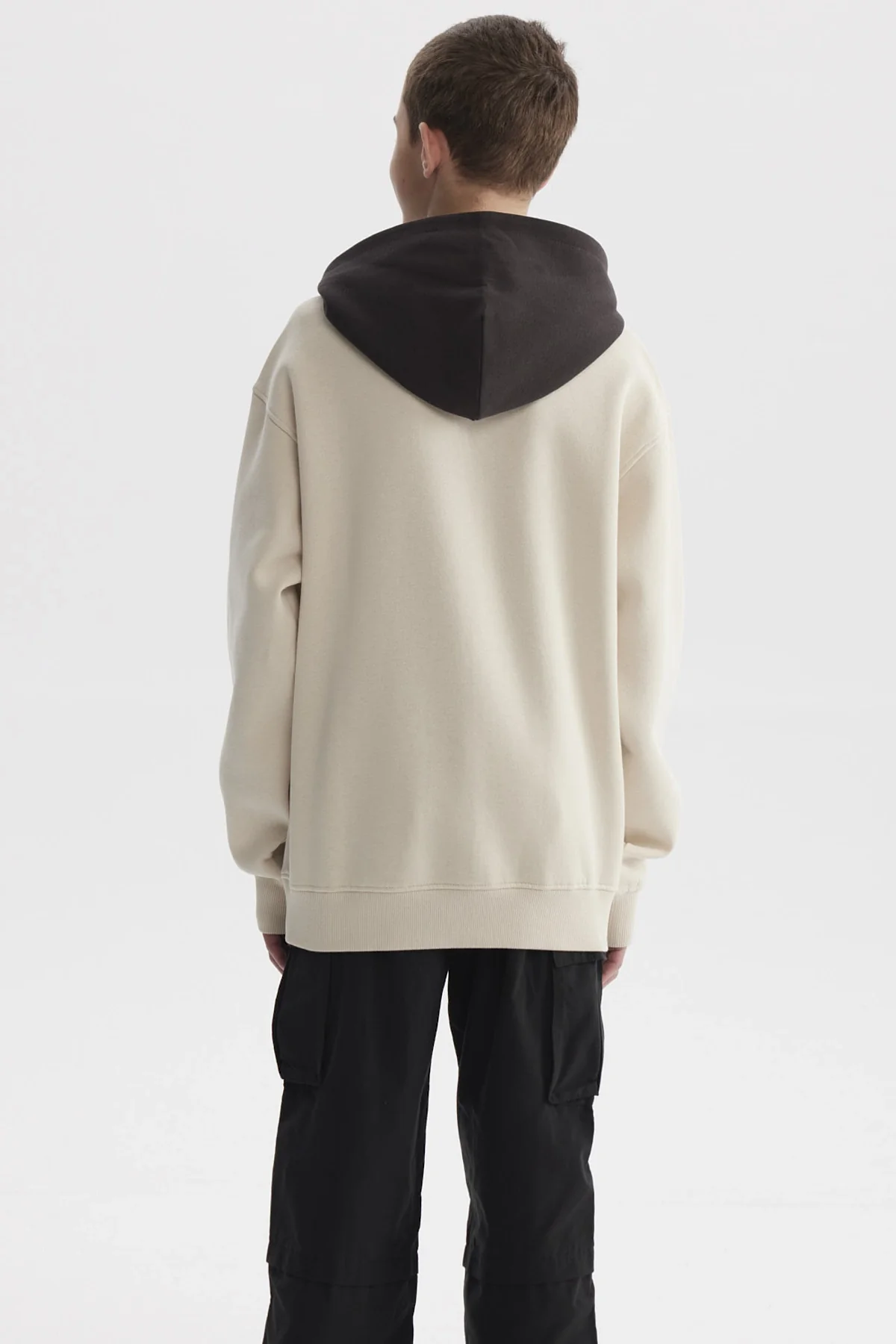 Polerón Niño Slim Crudo - Image 3
