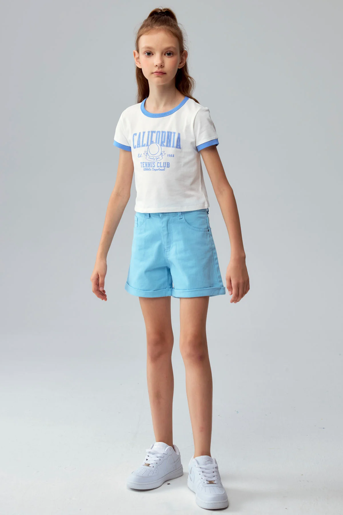 Short Niña Gabardina Básico Celeste - Image 4