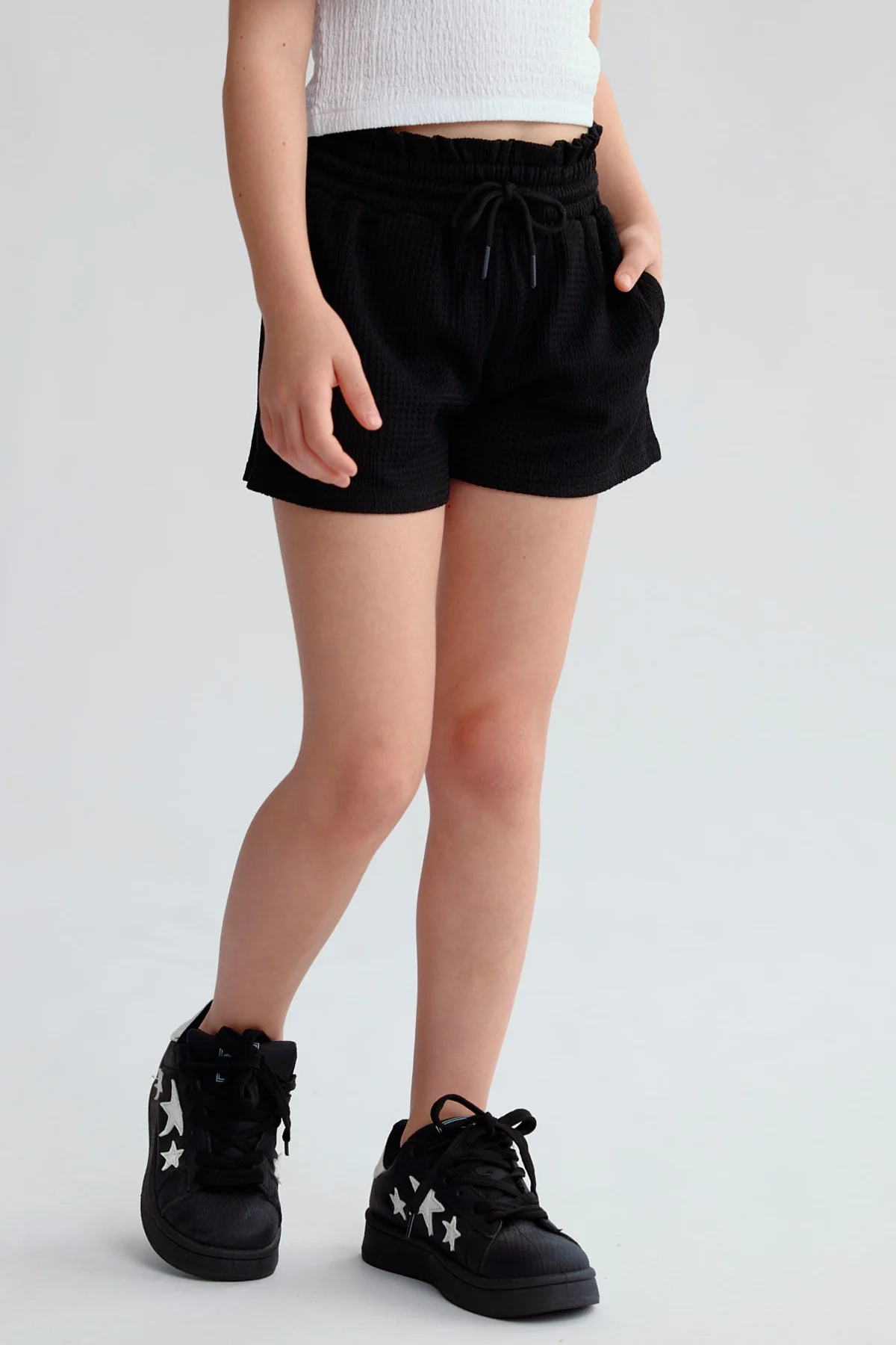 Short Niña Textura Elasticado Cintura Negro - Image 2