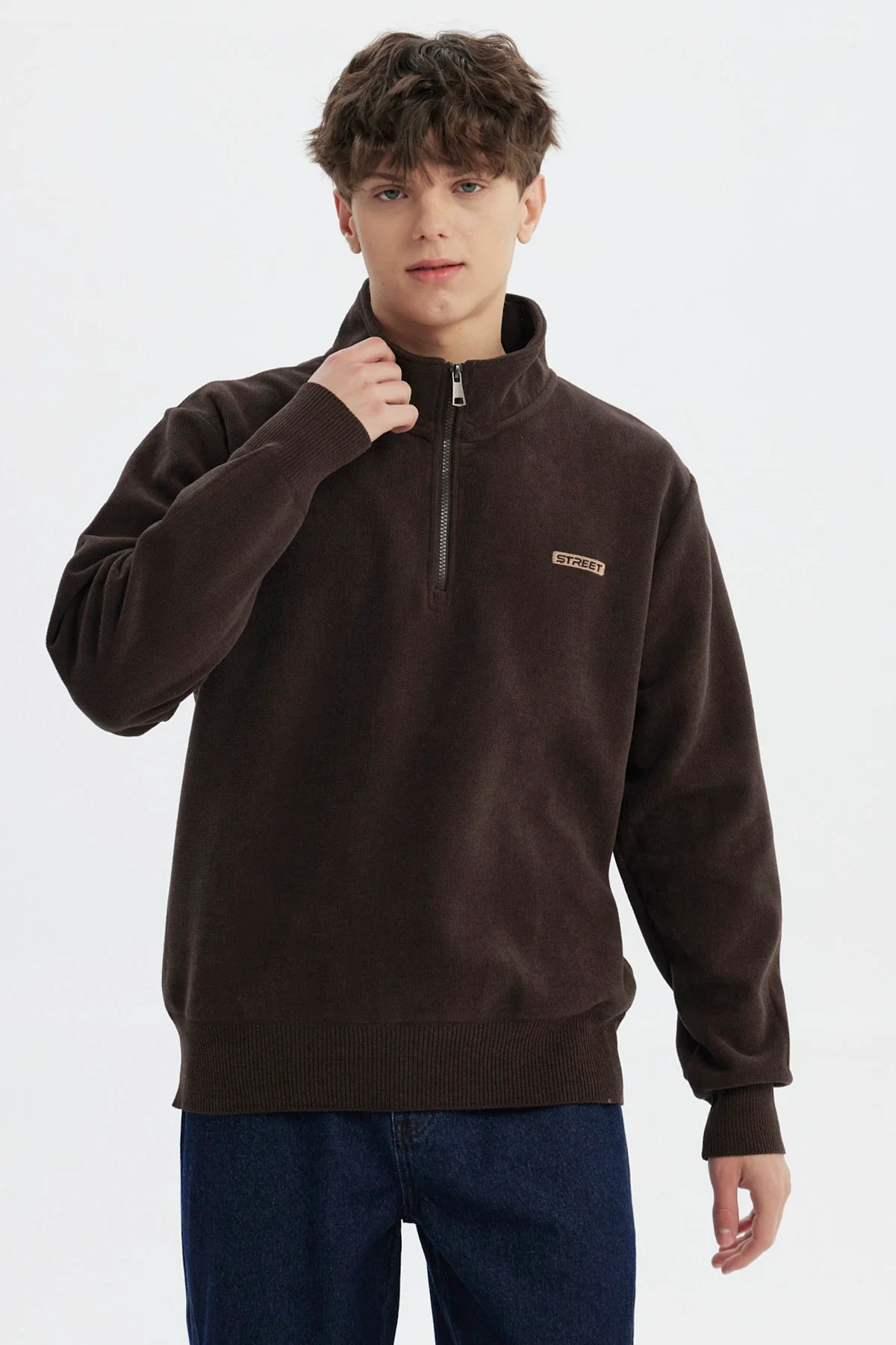 Sweater Hombre Slim Half Zipper Café Oscuro