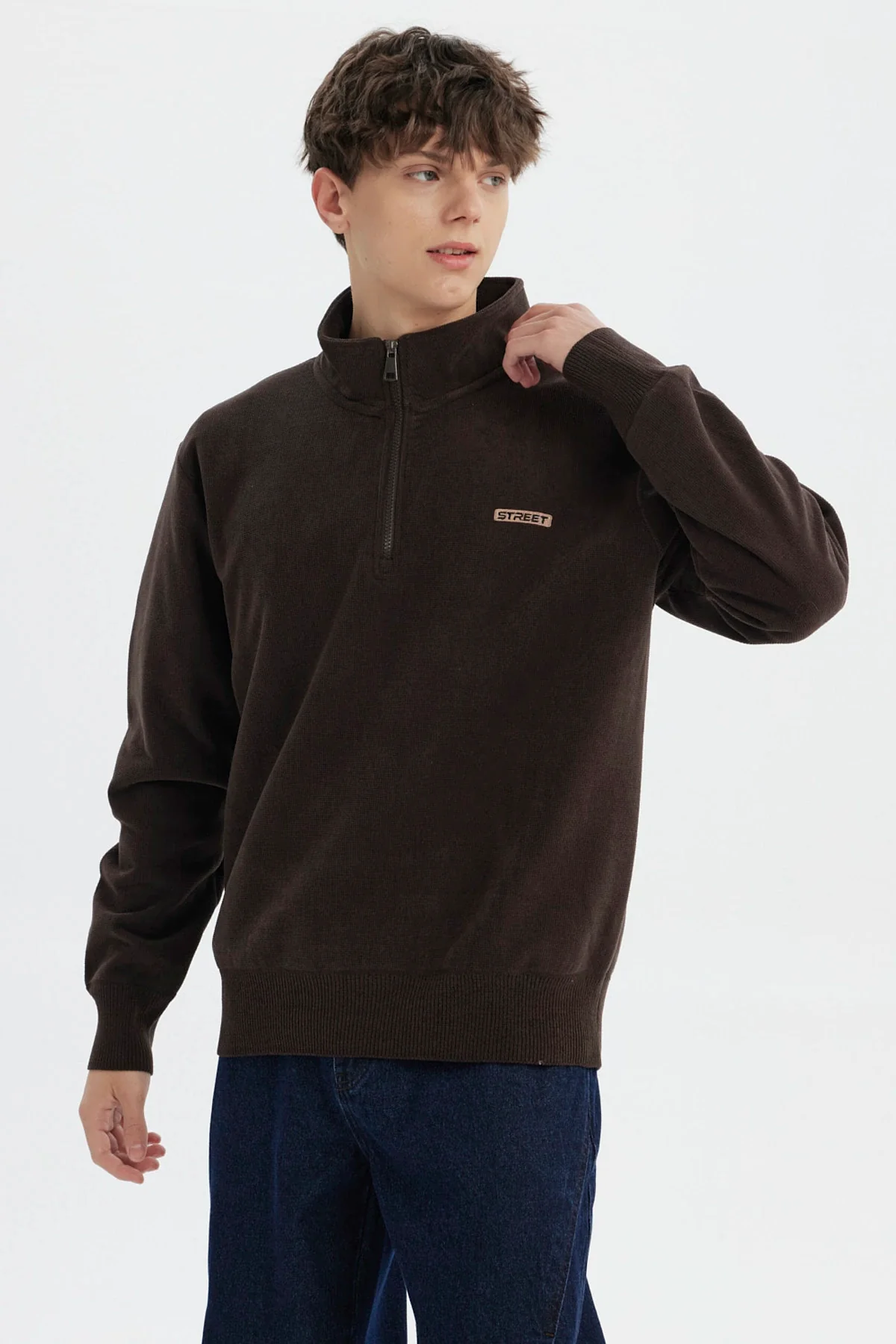 Sweater Hombre Slim Half Zipper Café Oscuro - Image 2