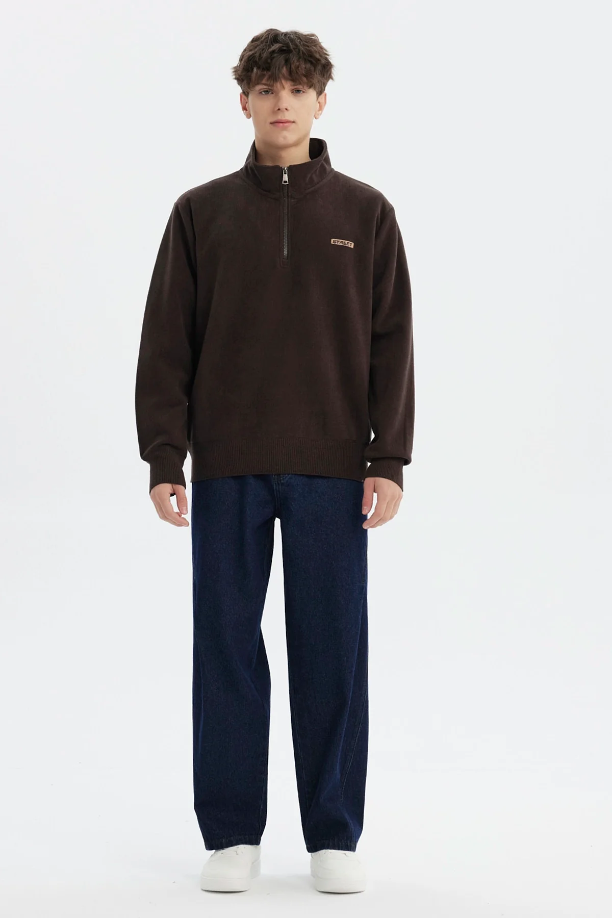 Sweater Hombre Slim Half Zipper Café Oscuro - Image 4