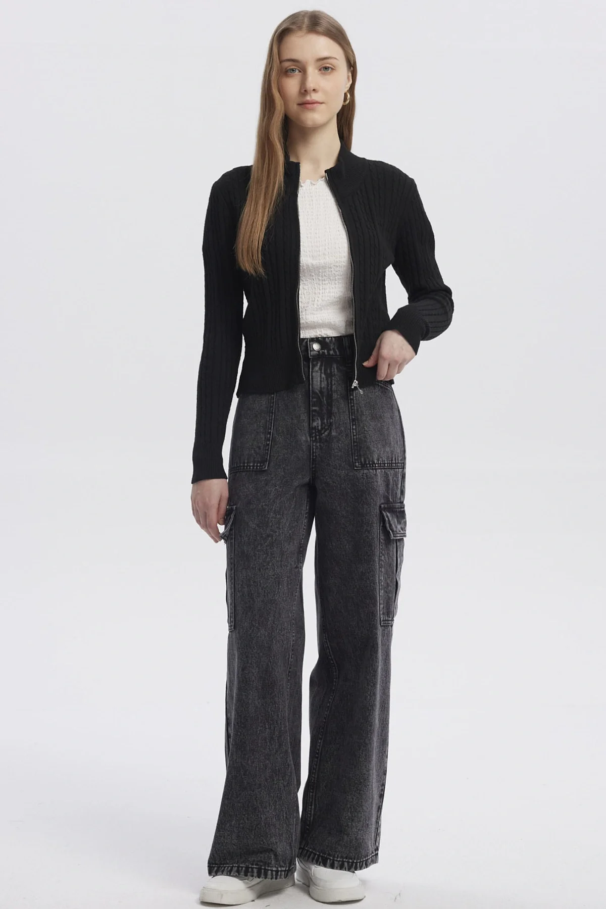 Sweater Mujer Cuello Con Cierre Negro - Image 4