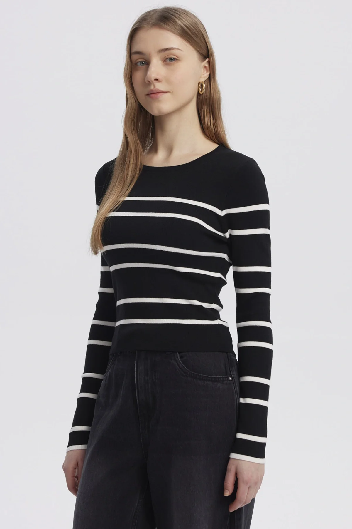 Sweater Mujer Juvenil Negro - Image 2