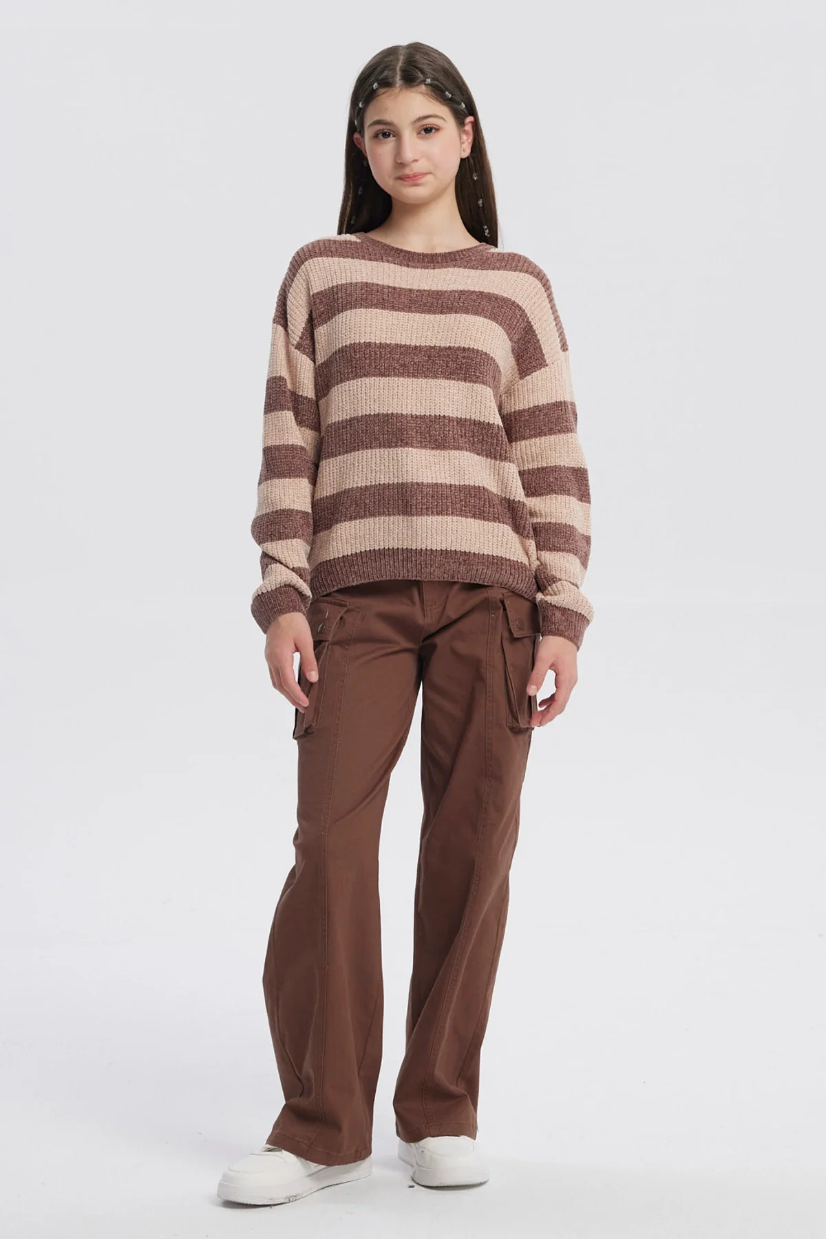 Sweater Niña Slim Café - Image 4