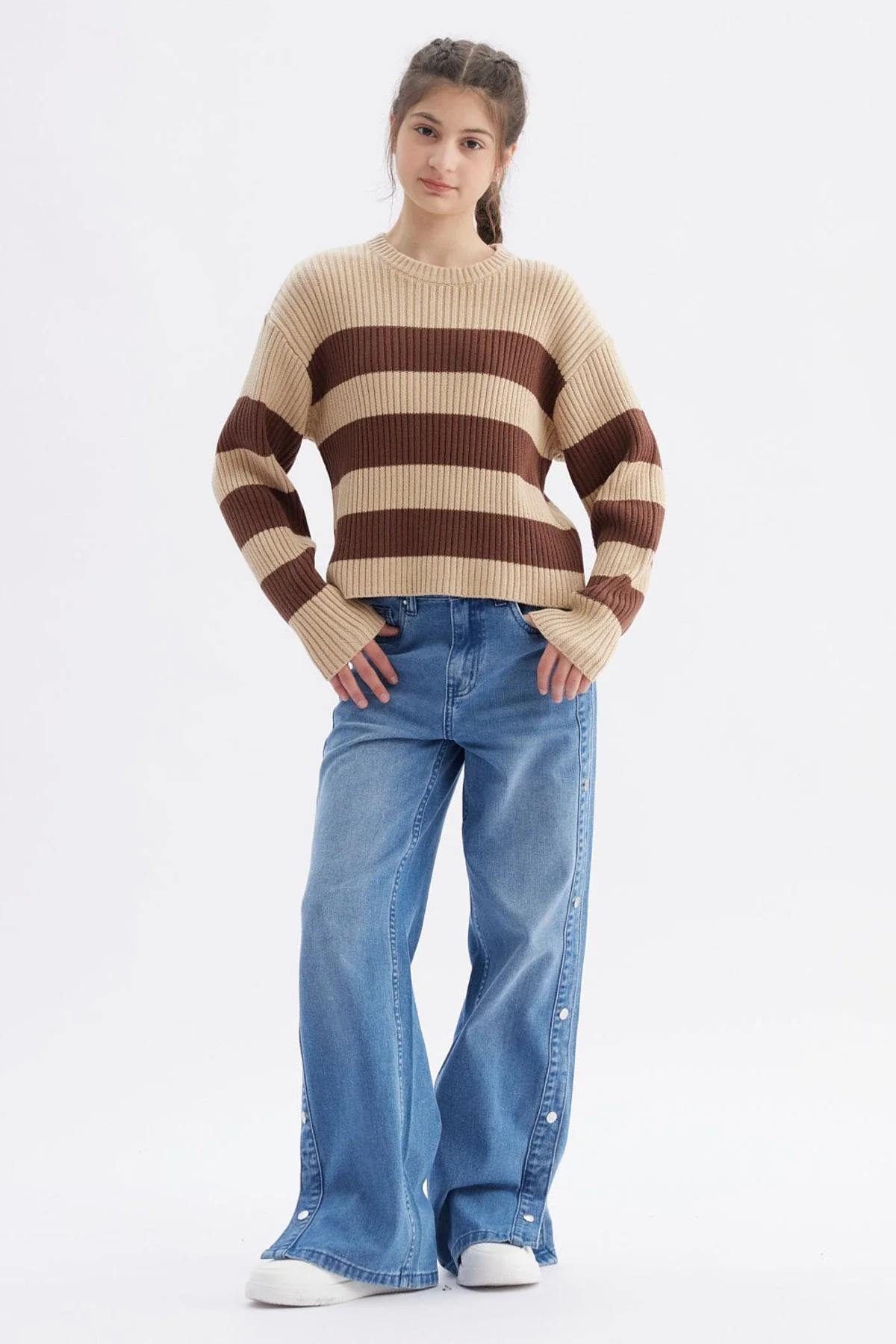Sweater Niña Slim Café - Image 4