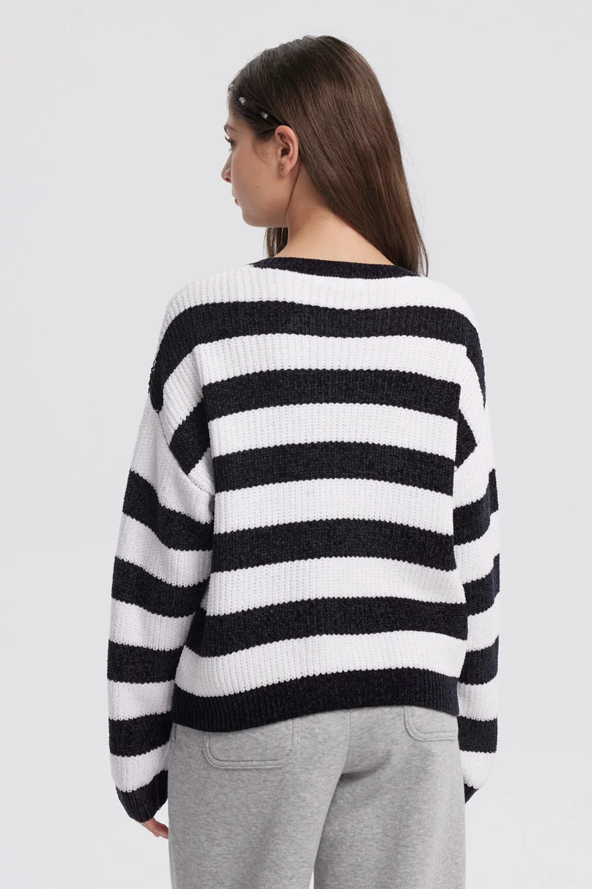 Sweater Niña Slim Negro - Image 3