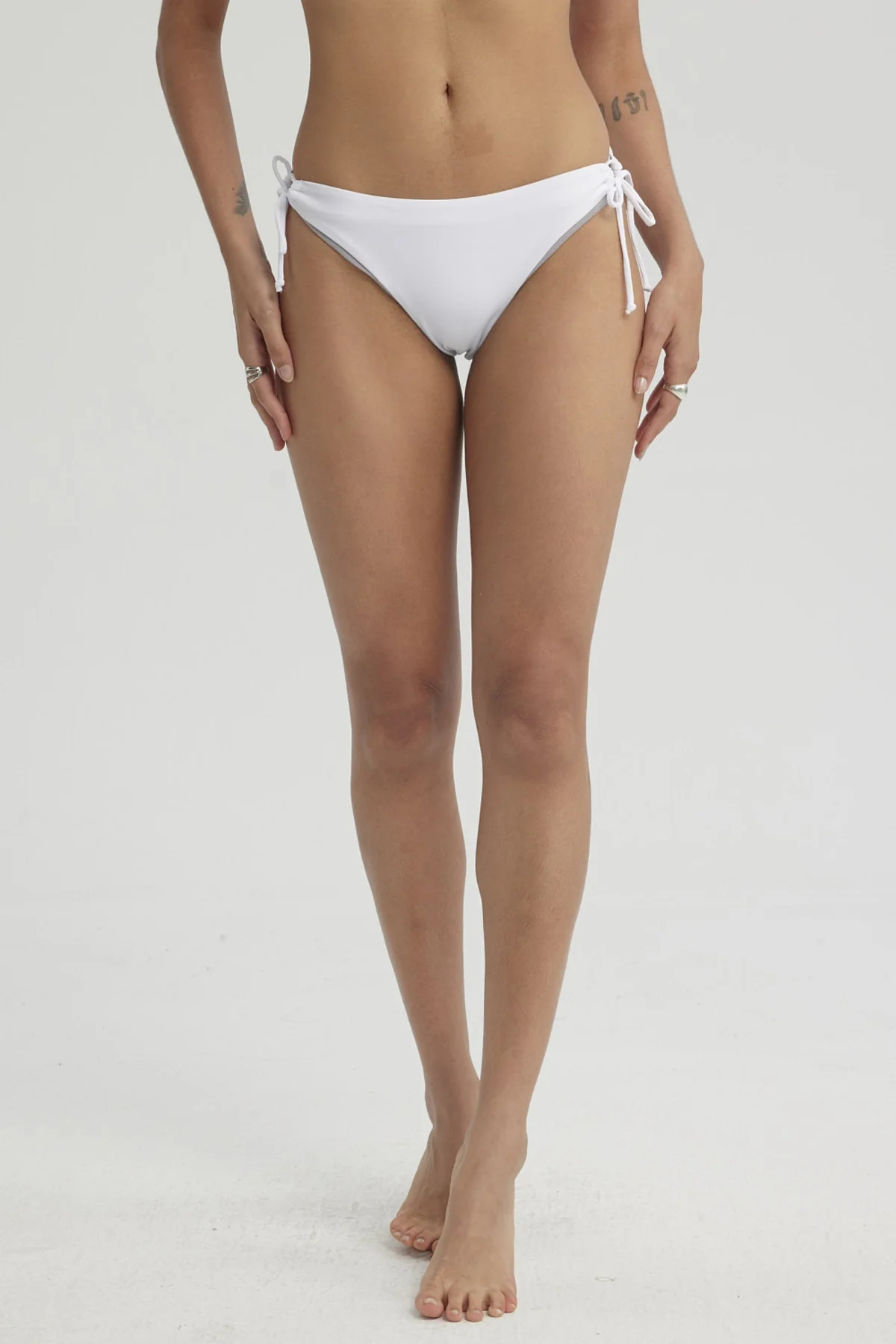 Traje de Baño Mujer Calzón Bikini Cordón Blanco