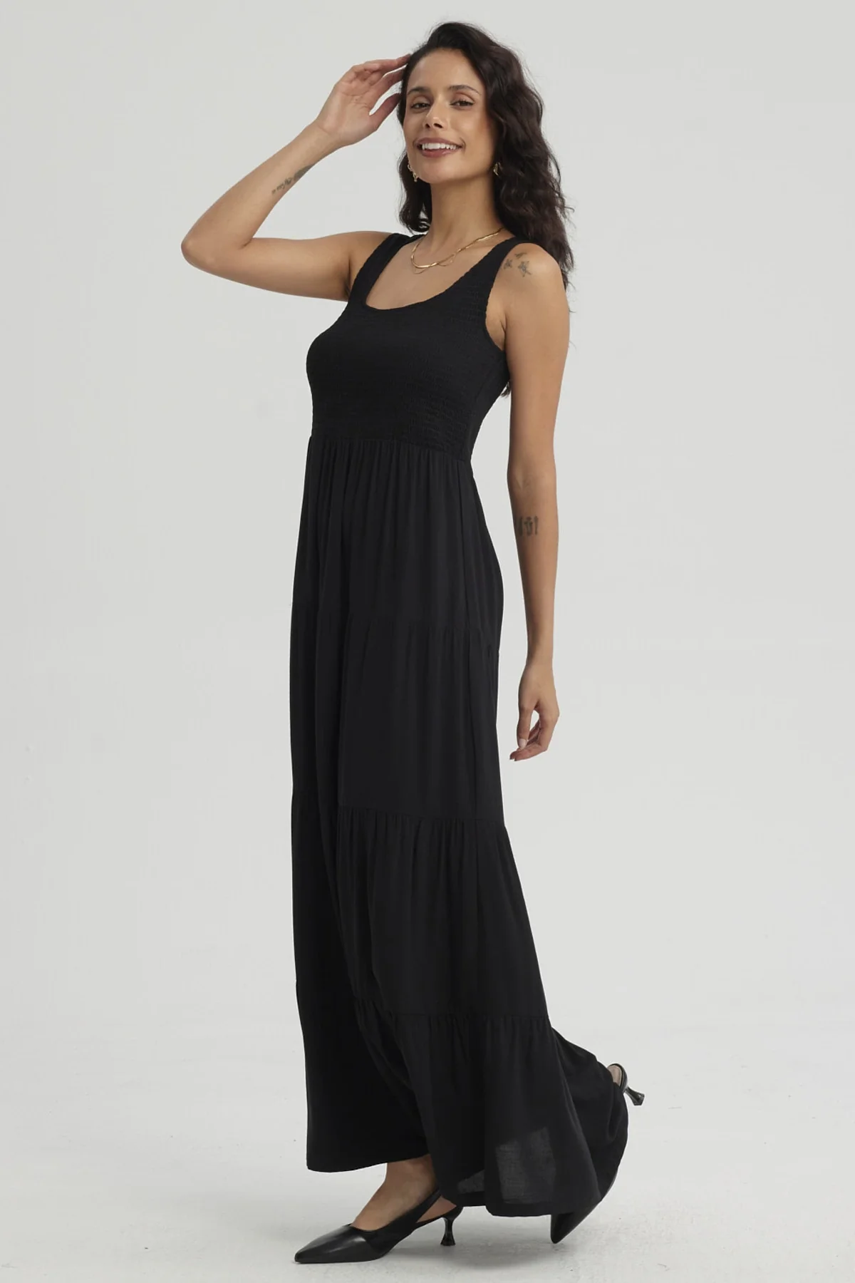 Vestido Mujer Largo En Capas Aplicación Panal Negro - Image 2