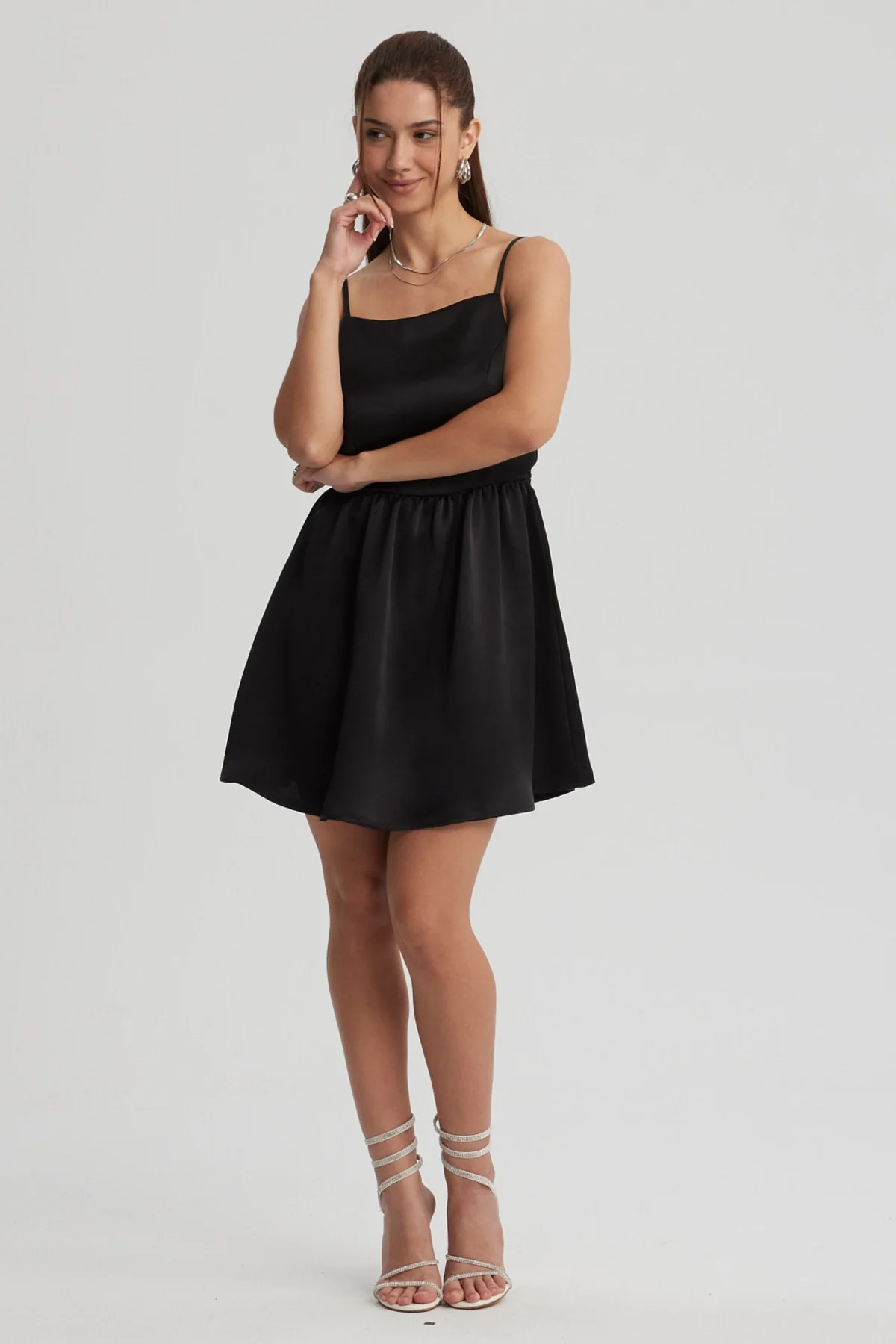 Vestido Mujer Mini Satín Negro - Image 3