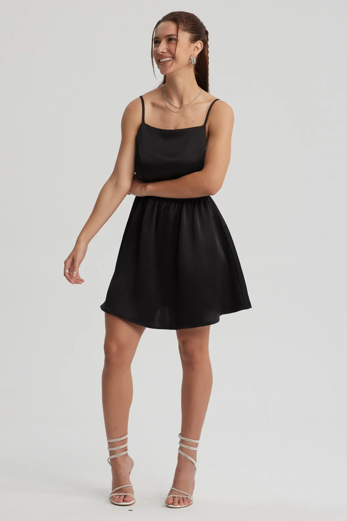 Vestido Mujer Mini Satín Negro - Image 4